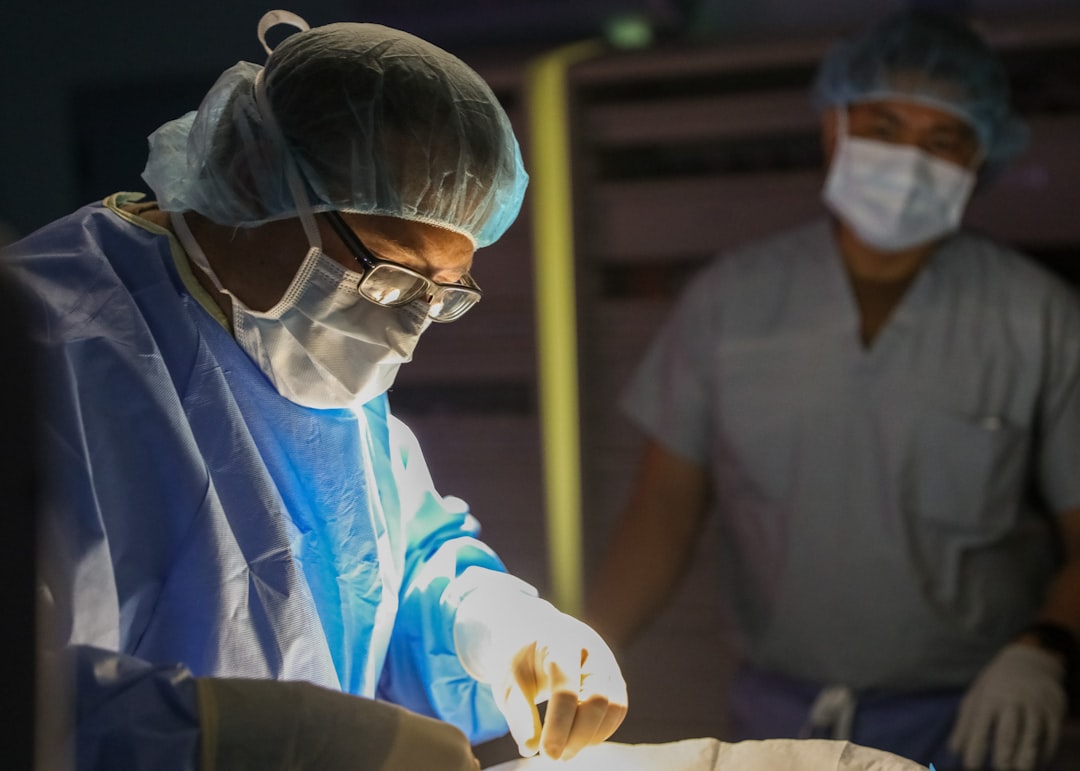 Understanding-the-Risks-and-Benefits-of-Plastic-Surgery-2