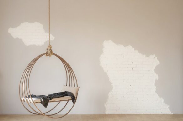 Tips-for-Shopping-for-Quality-Vintage-Furniture
